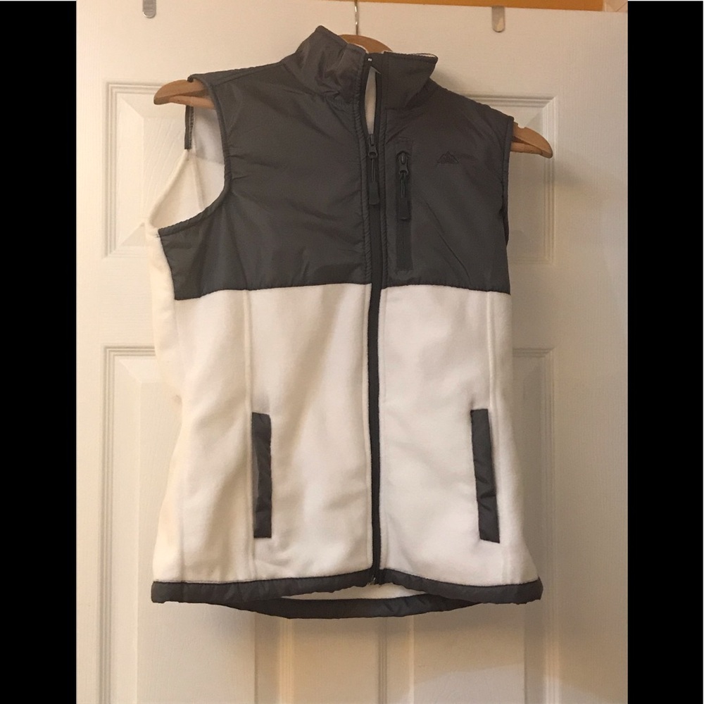 Vest brand new